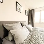 Modernes 2-Zimmer-Apartment, Nähe der neuen Leipziger Messe, ideal für vier Personen