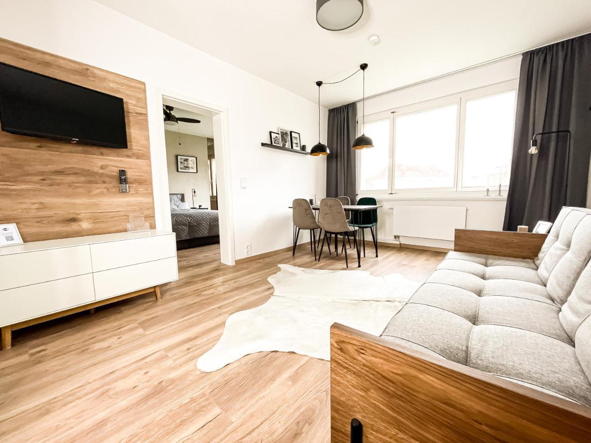 Modernes 2-zimmer-apartment, Nähe Der Neuen Leipziger Messe, Ideal Für Vier Personen *