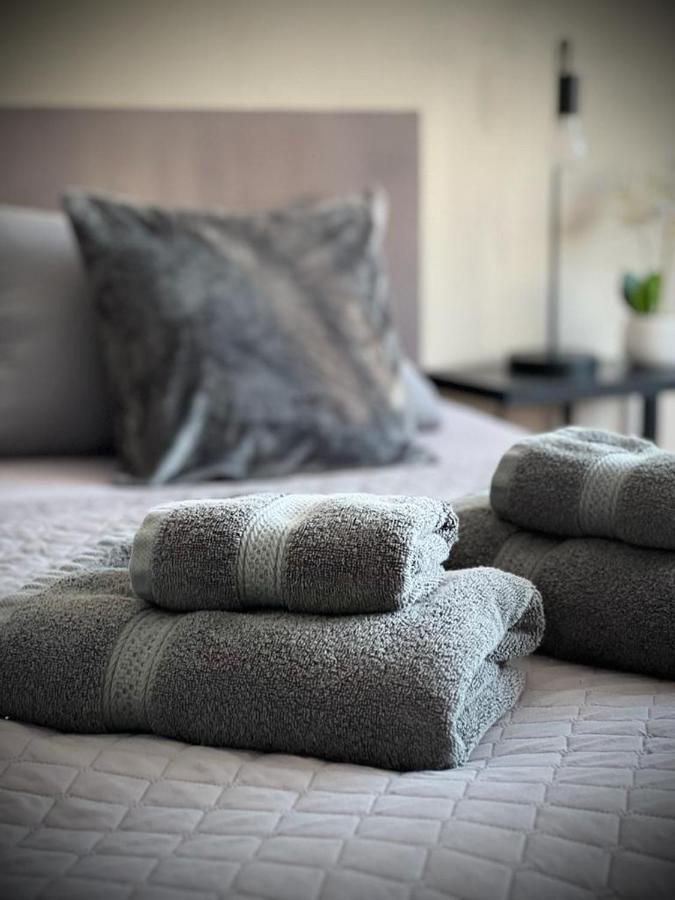 Modernes 2-zimmer-apartment, Nähe Der Neuen Leipziger Messe, Ideal Für Vier Personen * Leipzig